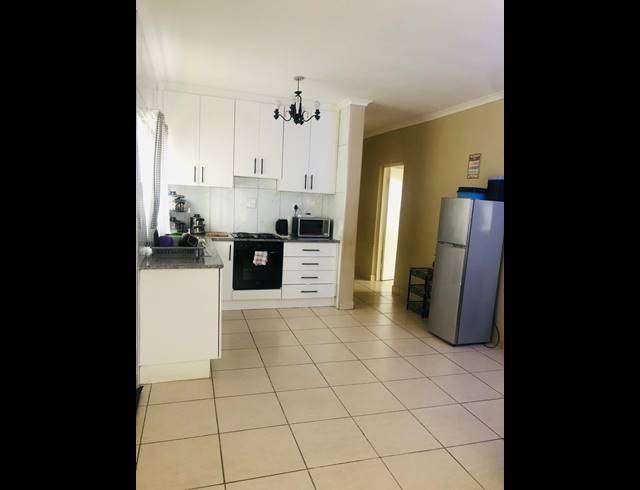 3 BEDROOM FREESTANDING FOR SALE IN WOODLANDS